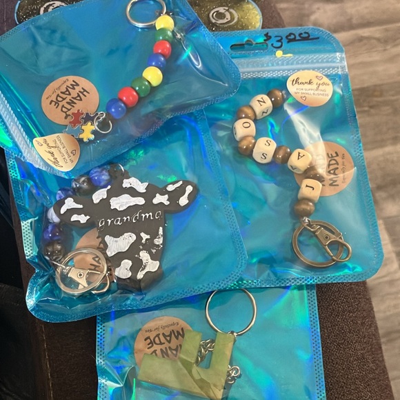 Key chains - Picture 10 of 11